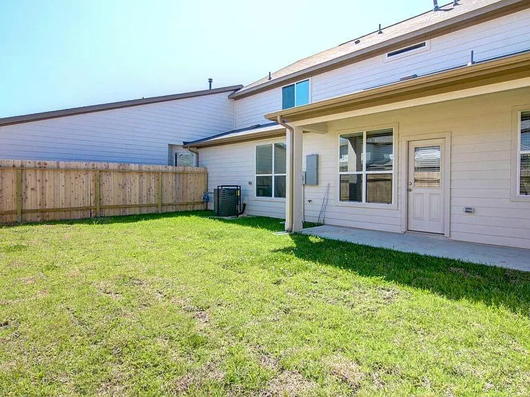 12311 Maura Ln — Photo 2