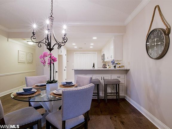 4th image of 100 Tower Dr APT 101