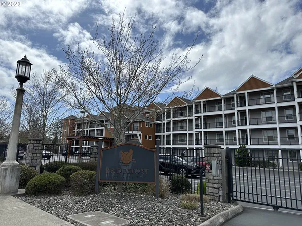 1000 N Holladay Dr Unit 208, Seaside, OR 97138