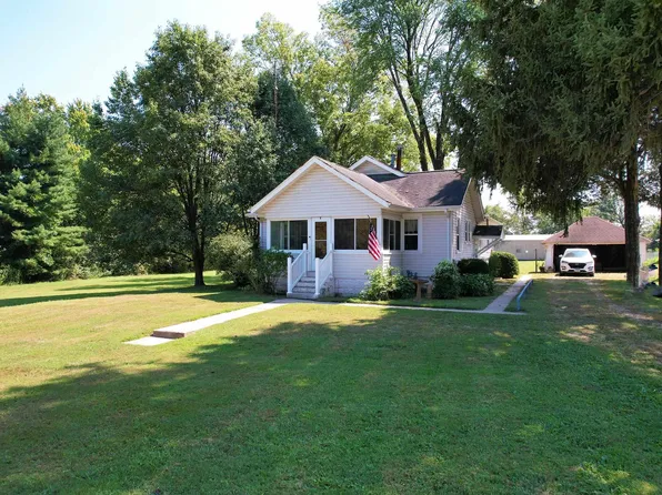 8690 State Route 250 Hwy, Bridgeport, IL 62417