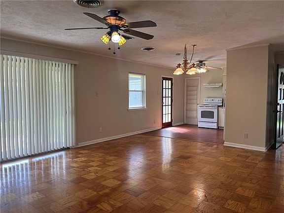 5th image of 3758 Herald St