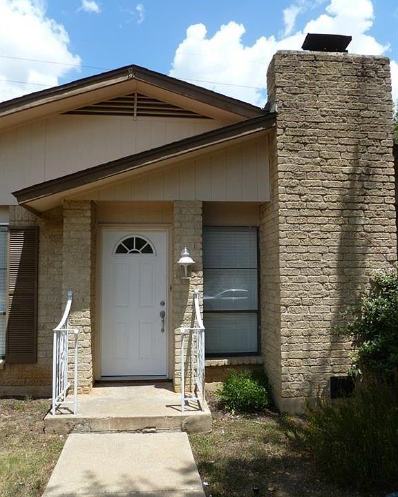 1st image of 6610 Scrub Oak Ln #B