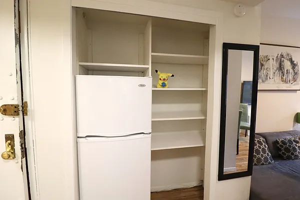 Rented by Corcoran | media 25