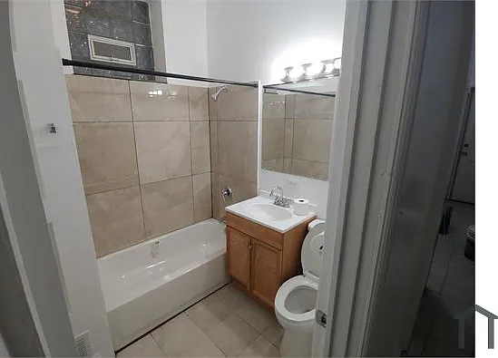 3900 W Jackson Blvd #1