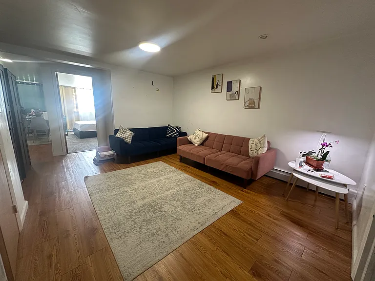 2323 E 16th St #1 — Photo 2