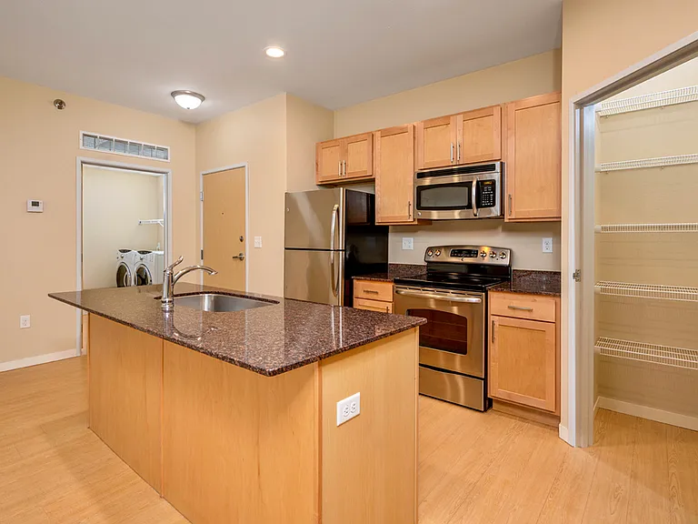 2. Mallview 2B_Kitchen 2. Mallview 2B_Kitchen