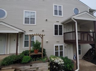 9402 Scarlet Oak Dr, Manassas, VA 20110