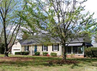 1405 Hawthorne Ln, Burlington, NC 27215