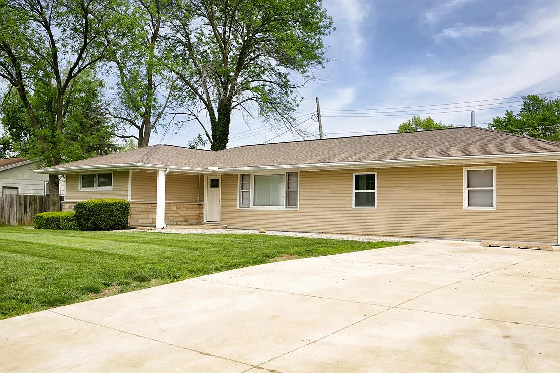 409 W Hayes Ave photo 1