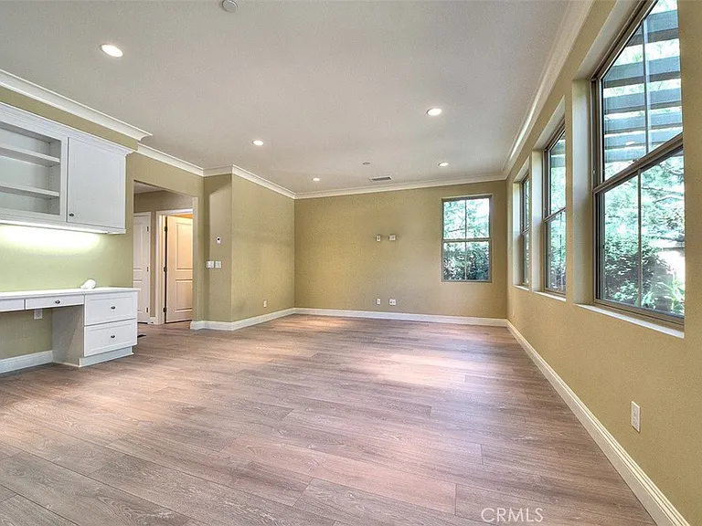 46 Larkfield — Photo 6