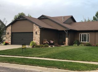5104 S Baneberry Ave, Sioux Falls, SD 57106