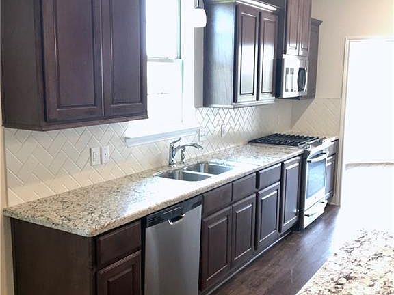 4th image of 1010 Dove Chase Ln