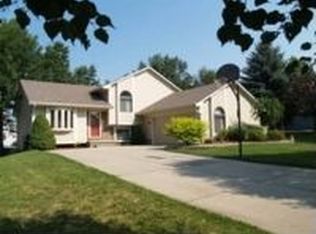 4167 Sunbust Ave, Waterford, MI