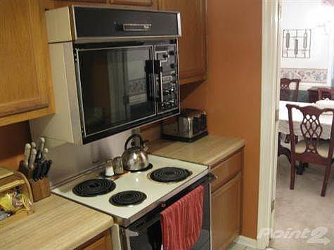4th image of 1415 Ashstone St