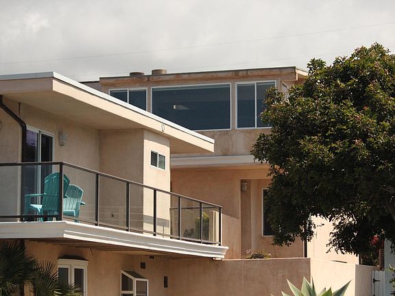 2nd image of 328 Paseo De La Playa APT E
