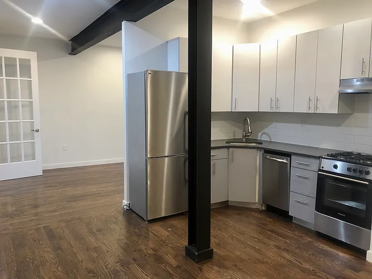 410 Eastern Pkwy #3H — Photo 1