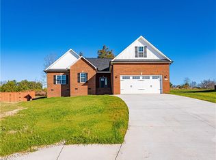 115 Solitaire Dr, Archdale, NC 27370