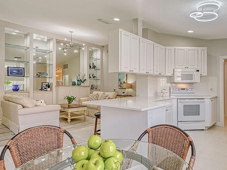 5852 Helicon Pl — Photo 10