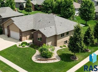 4312 S Mesquite Ave, Sioux Falls, SD 57110