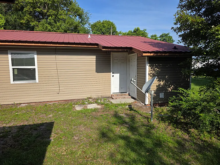 2630 Hyde Ave #B — Photo 1
