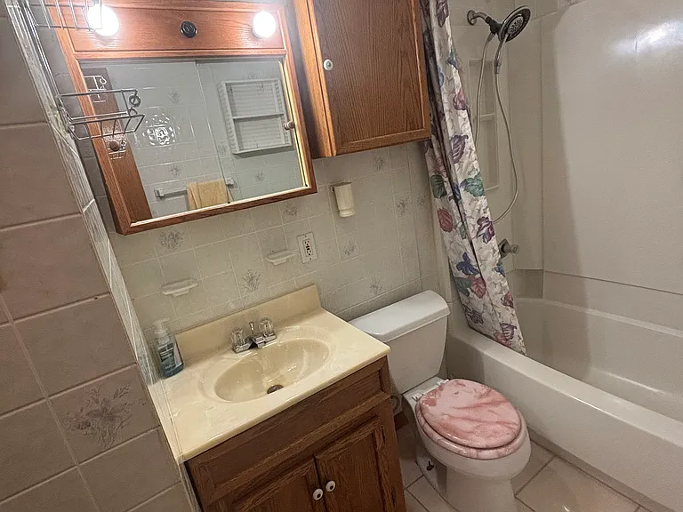 225 Fairhaven Dr — Photo 7