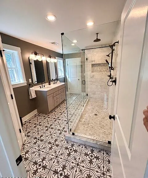421 Macon Ave — Photo 5