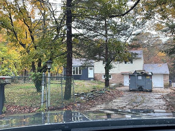 3rd image of 123 Vance St