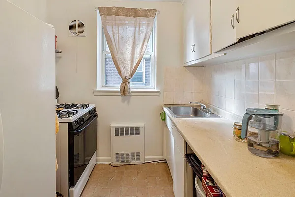 Sold by Century Homes Realty Group LLC | media 32