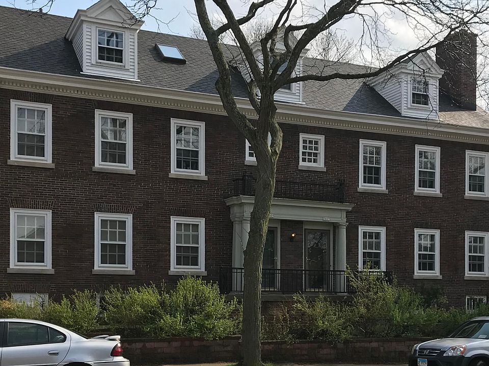 1st image of 2409 E Linnwood Ave #A