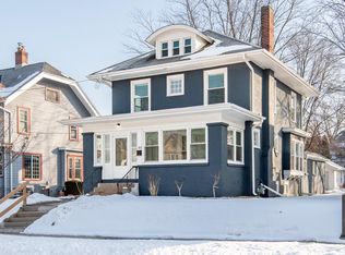 411 Bethesda Ct, Waukesha, WI 53186