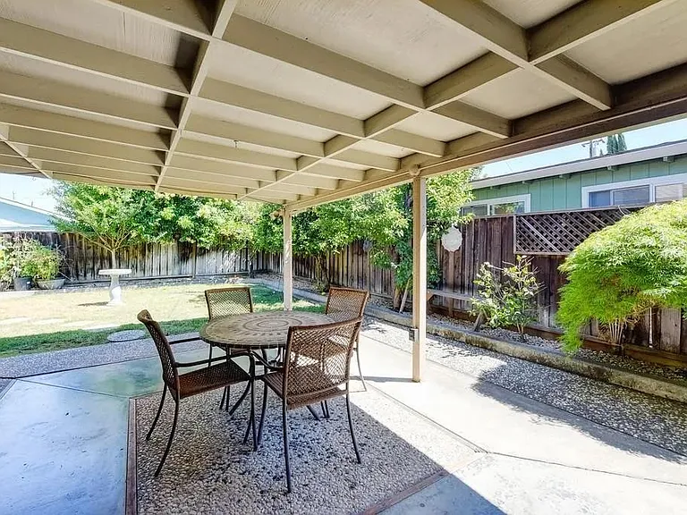 682 Adagio Way — Photo 12