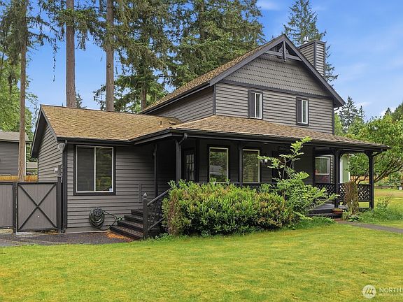 3rd image of 13826 Cascadian Way