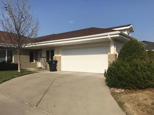 4088 Lark Cir, Grand Forks, ND 58201