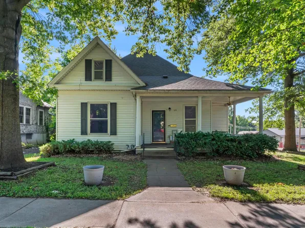509 S Locust St, Sweet Springs, MO 65351