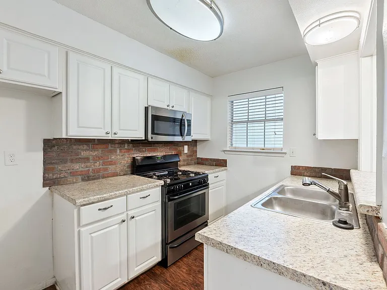 Urban Villas — Photo 11