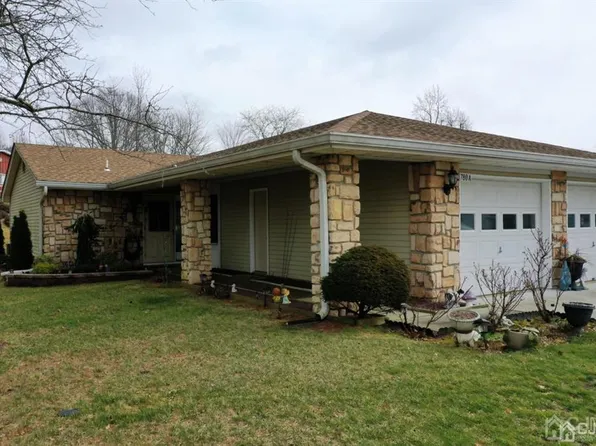 780 Ardmore Rd #A, Monroe Township, NJ 08831