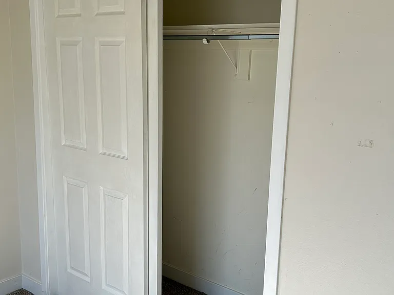 1120 S Arbutus St — Photo 14