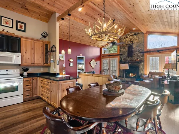 117 Pond Creek Road, Beech Mountain, NC 28604