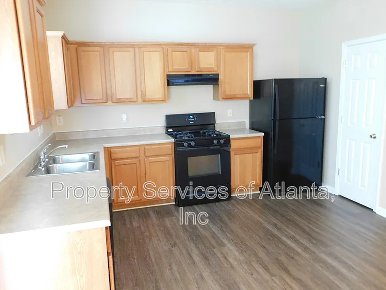 2379 Tullamore Cir — Photo 9
