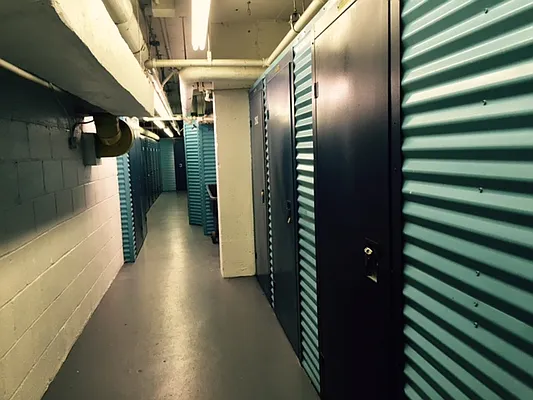 Sold by Winzone Realty Inc | media 28