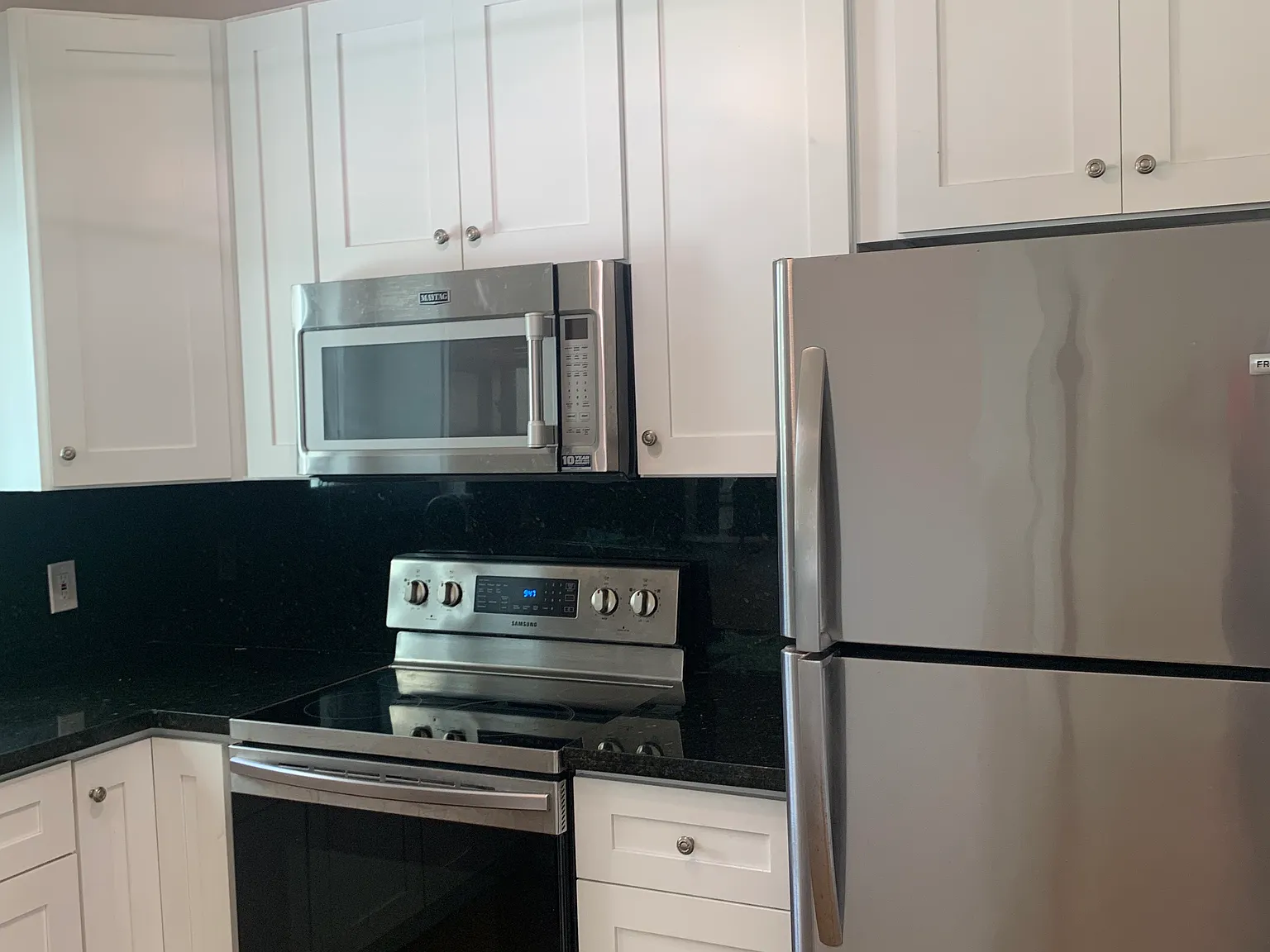 2 bed, 1200 sqft, $3,150 — Photo 3