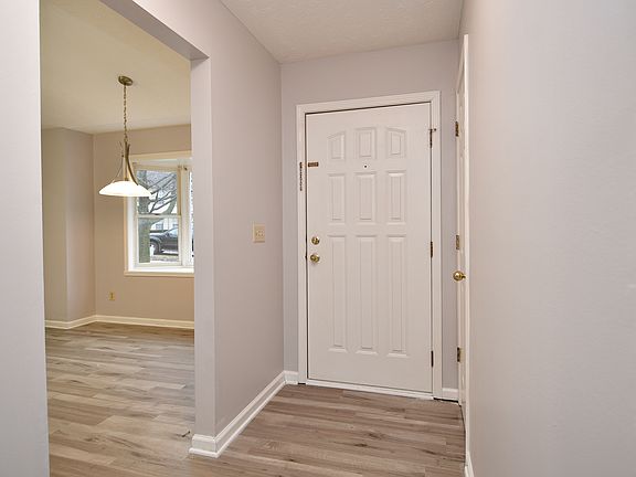 4th image of 3062 Firestone Cir