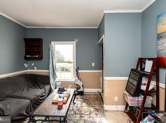 5th image of 518 Monroe Ave