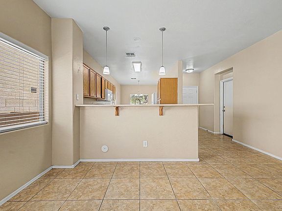5th image of 44290 W Neely Dr