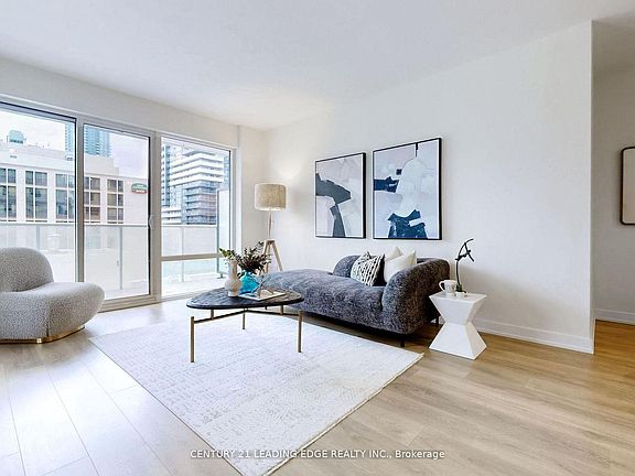 3rd image of 501 Yonge St #1009