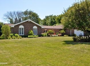 2020 Churchill Ln, Highland Park, IL 60035