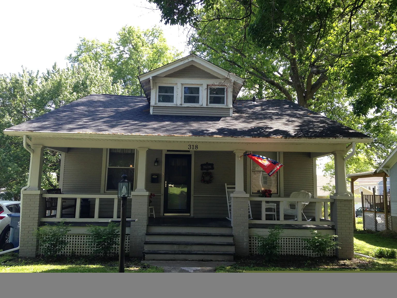 318 W Dee St photo 1