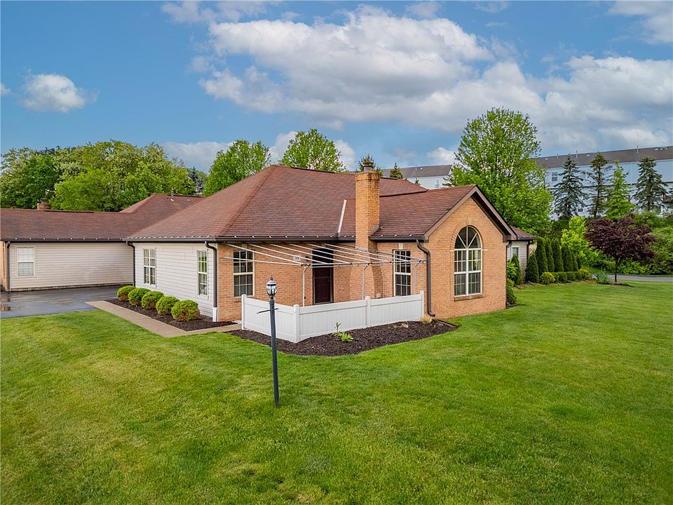 1st image of 35 Ashford Dr