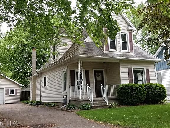 2nd image of 580 Saint Paul St