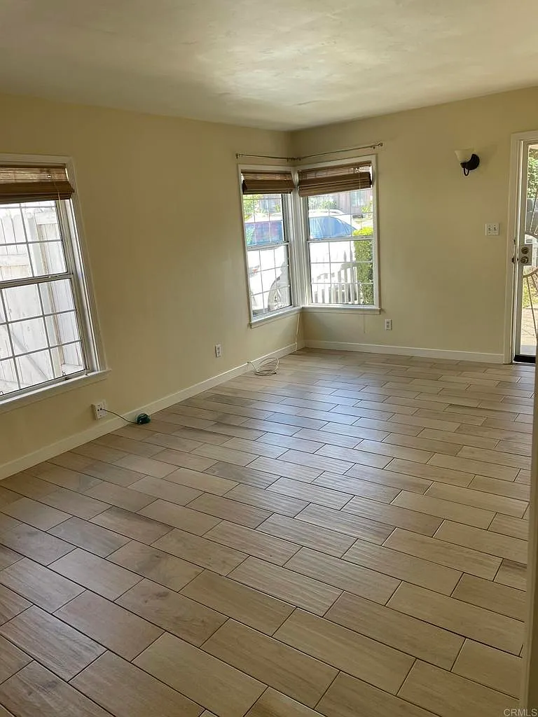 1 bed, 670 sqft, $2,100 — Photo 2